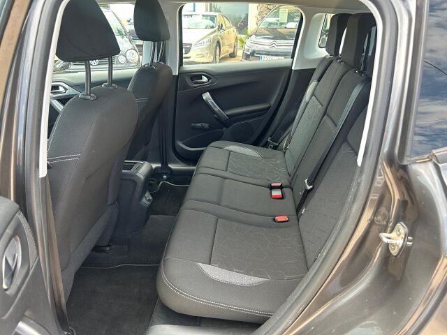 PEUGEOT 2008 ACTIVE 1.6 E-HDI AUTO SPANISH LHD IN SPAIN 74000 MILES SUPERB 2017